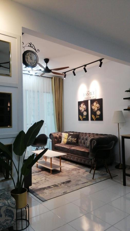 Homestay Casa Nur Iman @Adelia Kajang Exterior foto